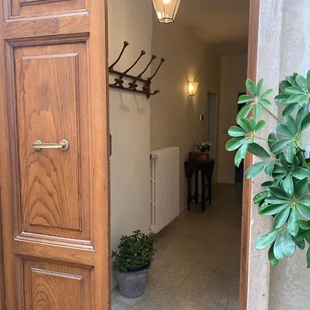 Bed & Breakfast Dimora Scarnabecco Todi